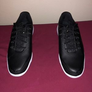 Nike Ladies React Vapor 2 Golf 9.5